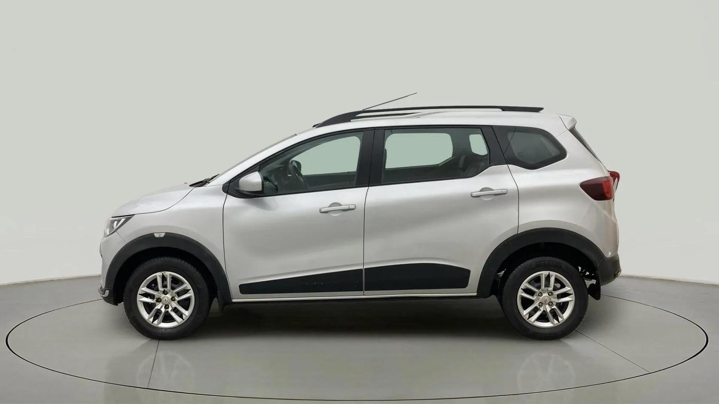 2020 Renault TRIBER RXT, Petrol, Manual, 23,967 km, Left Side