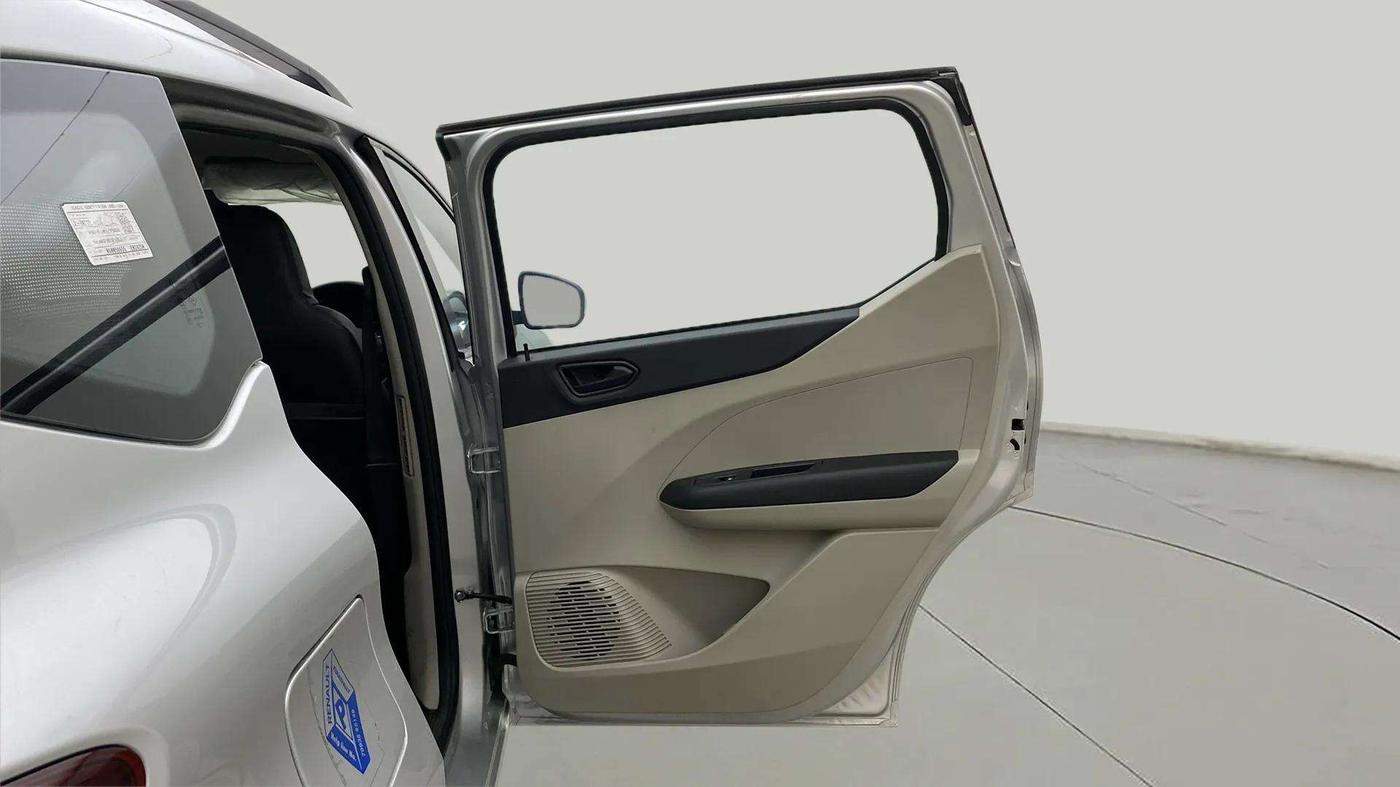 2020 Renault TRIBER RXT, Petrol, Manual, 23,967 km, RHS Rear Door
