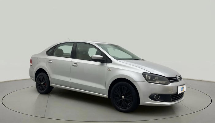 2015 Volkswagen Vento HIGHLINE 1.6 MPI, Petrol, Manual, 84,571 km, Right Front Diagonal