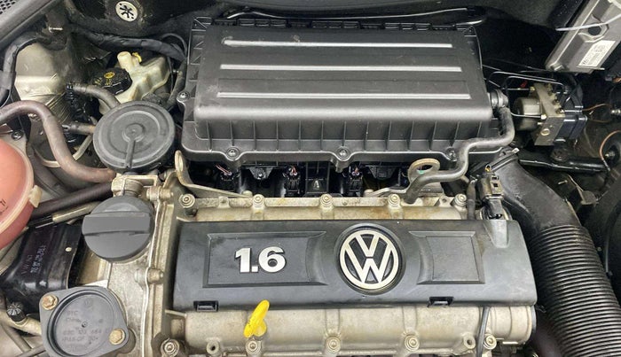 2015 Volkswagen Vento HIGHLINE 1.6 MPI, Petrol, Manual, 84,571 km, Engine View