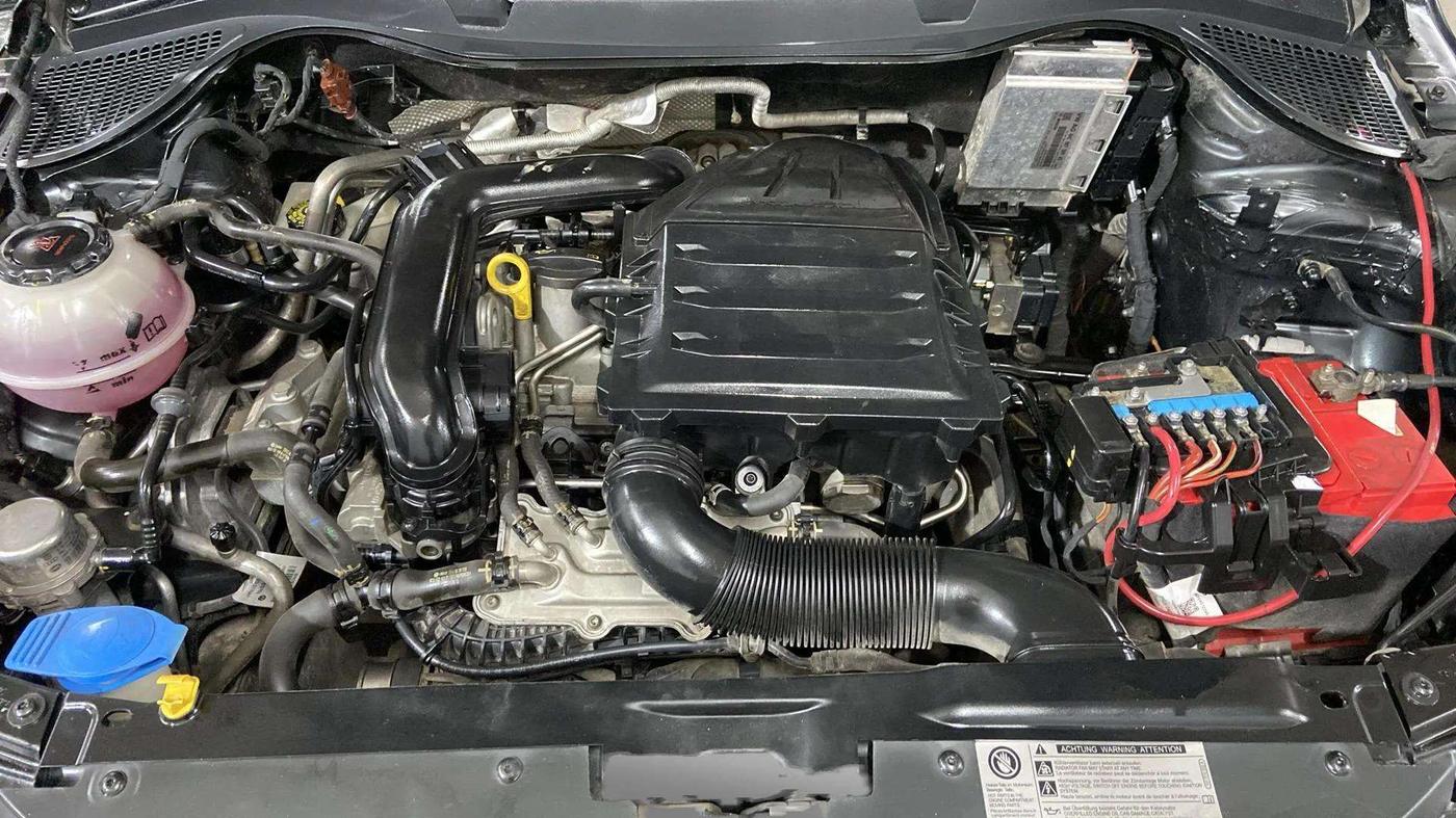 2020 Skoda Rapid STYLE TSI, Petrol, Manual, 57,004 km, Engine View