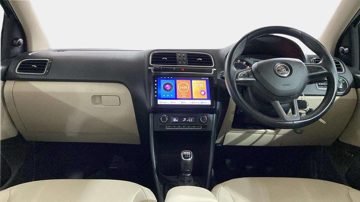 2020 Skoda Rapid STYLE TSI, Petrol, Manual, 57,004 km, Dashboard