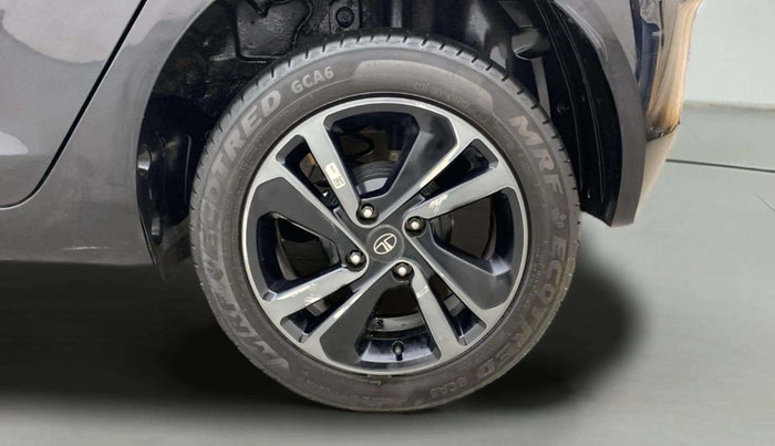 2023 Tata ALTROZ XZ Plus (S) Dark Edition, Petrol, Manual, 20,921 km, Left Rear Wheel