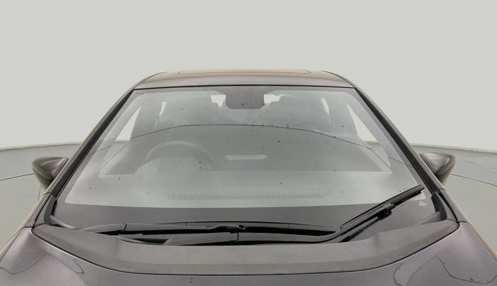 2023 Tata ALTROZ XZ Plus (S) Dark Edition, Petrol, Manual, 20,921 km, Front Windshield