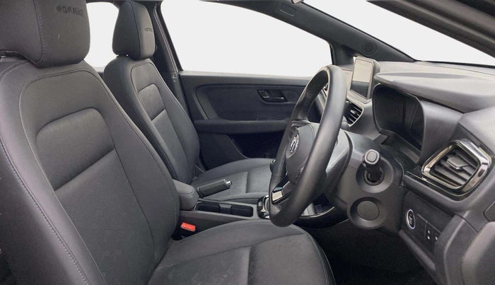 2023 Tata ALTROZ XZ Plus (S) Dark Edition, Petrol, Manual, 20,921 km, Right Side Front Door Cabin