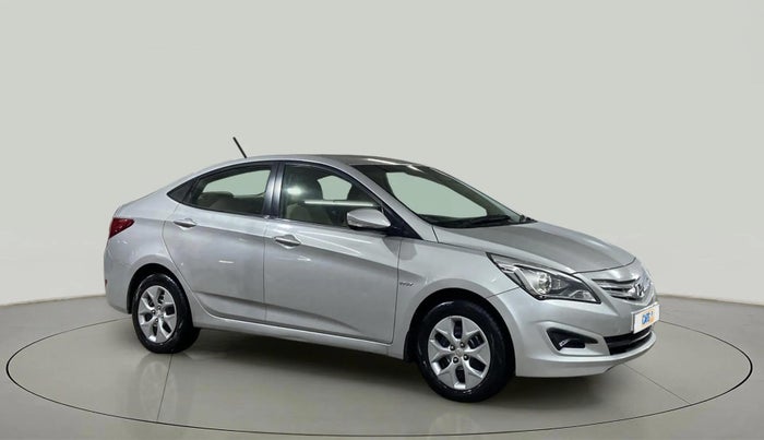 2016 Hyundai Verna FLUIDIC 4S 1.6 VTVT S, Petrol, Manual, 67,077 km, Right Front Diagonal