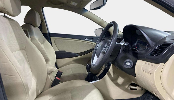 2016 Hyundai Verna FLUIDIC 4S 1.6 VTVT S, Petrol, Manual, 67,077 km, Right Side Front Door Cabin