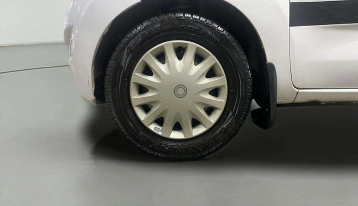2016 Datsun Redi Go T (O), Petrol, Manual, 70,578 km, Left Front Wheel