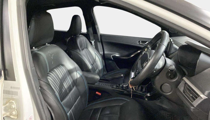 2023 Tata NEXON FEARLESS SUNROOF DUAL TONE 1.5 DIESEL, Diesel, Manual, 44,230 km, Right Side Front Door Cabin