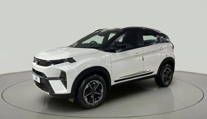 2023 Tata NEXON FEARLESS SUNROOF DUAL TONE 1.5 DIESEL, Diesel, Manual, 44,230 km, Left Front Diagonal