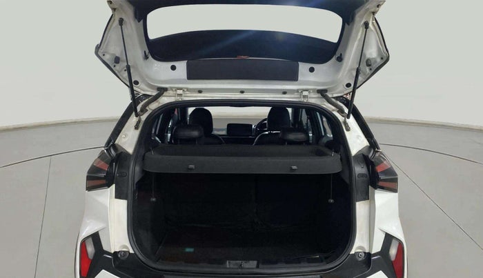 2023 Tata NEXON FEARLESS SUNROOF DUAL TONE 1.5 DIESEL, Diesel, Manual, 44,230 km, Boot Open Zoomed View