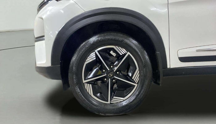 2023 Tata NEXON FEARLESS SUNROOF DUAL TONE 1.5 DIESEL, Diesel, Manual, 44,230 km, Left Front Wheel