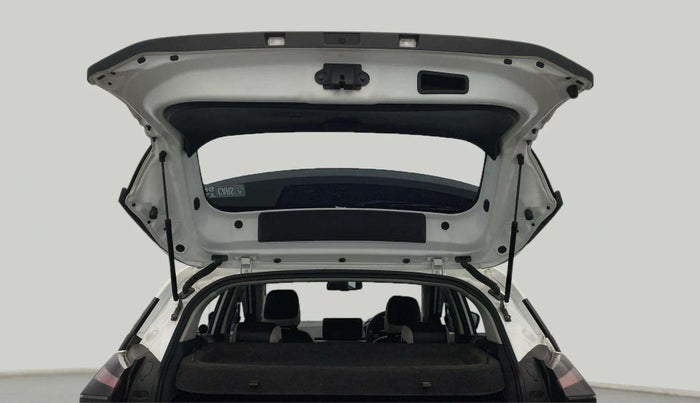 2024 Tata NEXON CREATIVE+ SUNROOF AMT 1.2 PETROL, Petrol, Automatic, 19,648 km, Boot Door Open