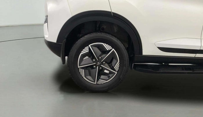 2024 Tata NEXON CREATIVE+ SUNROOF AMT 1.2 PETROL, Petrol, Automatic, 19,648 km, Right Rear Wheel