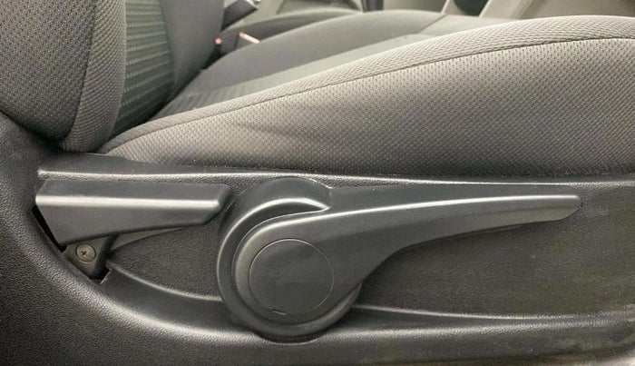 2016 Tata Tiago XZ PETROL, Petrol, Manual, 37,465 km, Driver Side Adjustment Panel