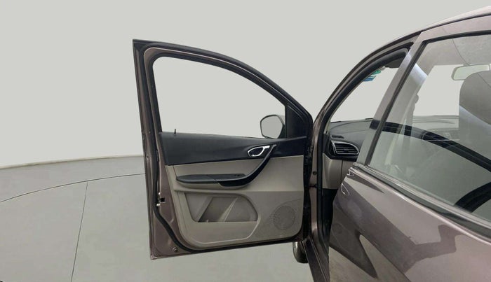 2016 Tata Tiago XZ PETROL, Petrol, Manual, 37,465 km, LHS Front Door