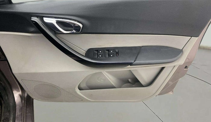 2016 Tata Tiago XZ PETROL, Petrol, Manual, 37,465 km, Driver Side Door Panels Control