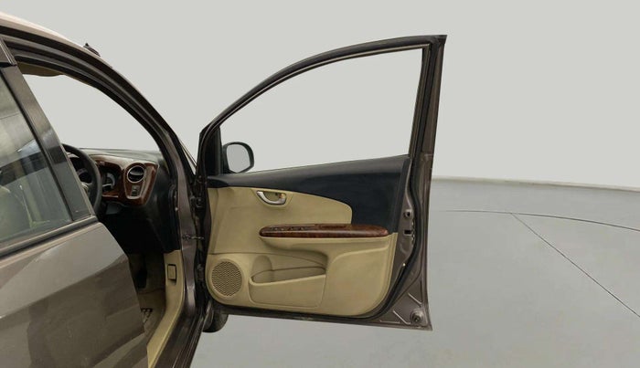 2014 Honda Brio VX AT, Petrol, Automatic, 27,434 km, RHS Front Door