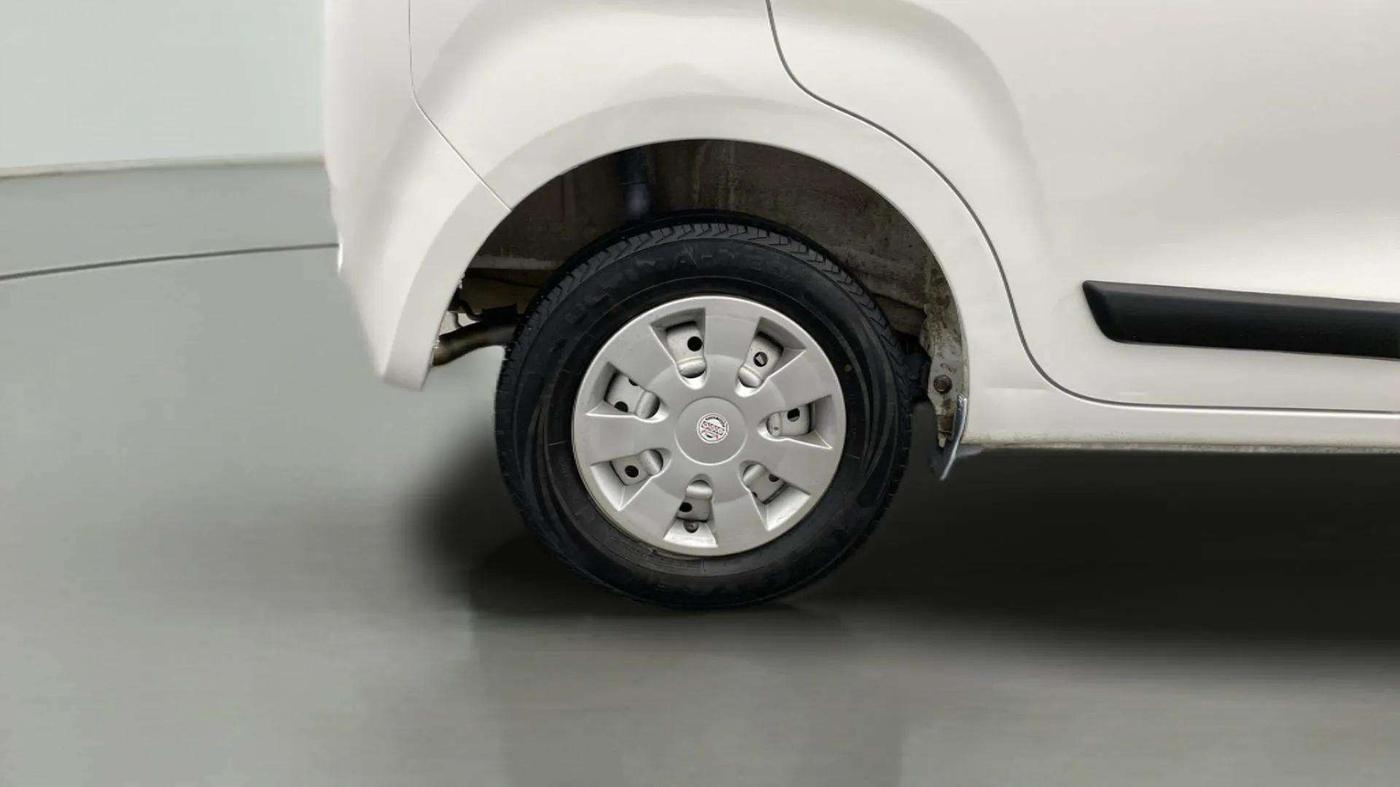 2021 Maruti New Wagon-R LXI 1.0, Petrol, Manual, 74,059 km, Right Rear Wheel