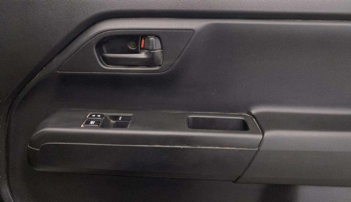 2021 Maruti New Wagon-R LXI 1.0, Petrol, Manual, 74,039 km, Driver Side Door Panels Control