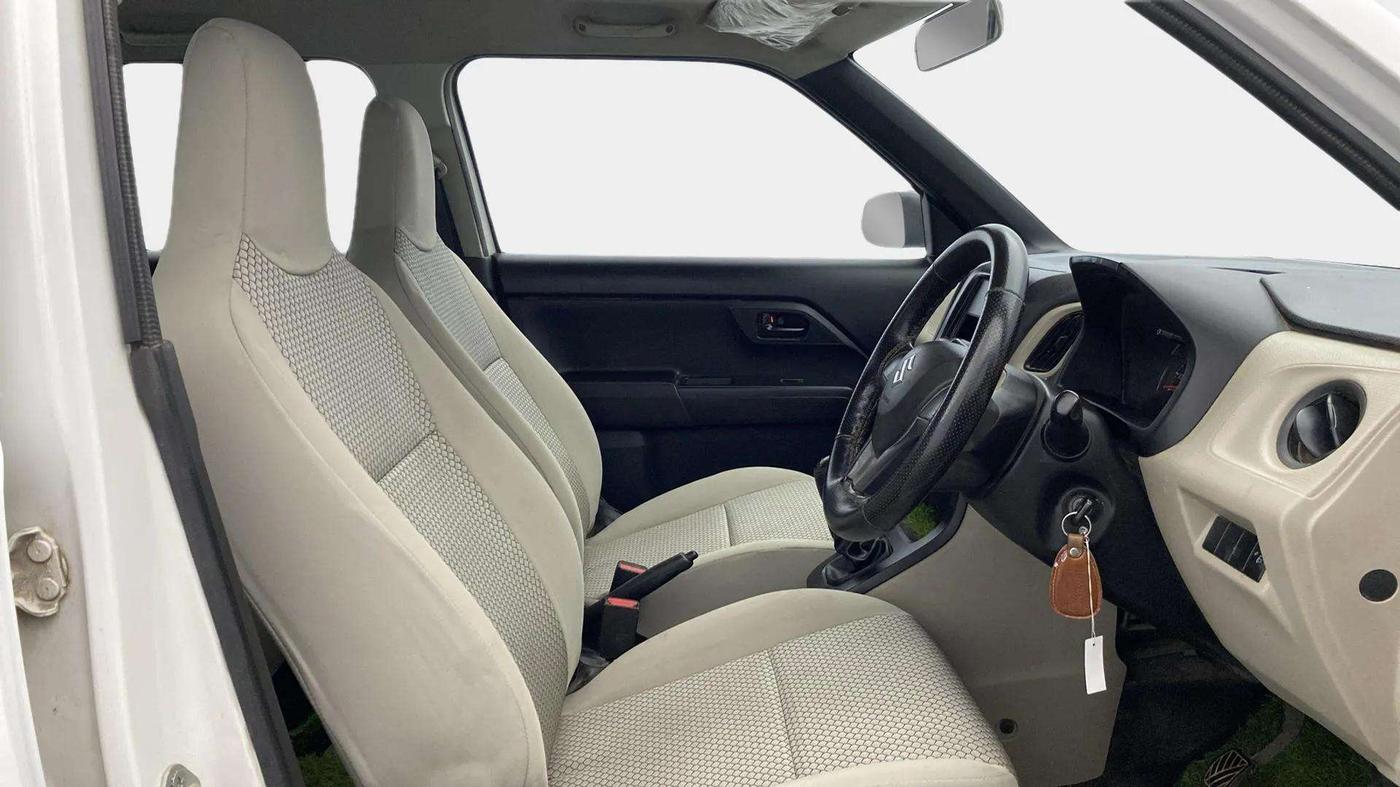 2021 Maruti New Wagon-R LXI 1.0, Petrol, Manual, 74,059 km, Right Side Front Door Cabin