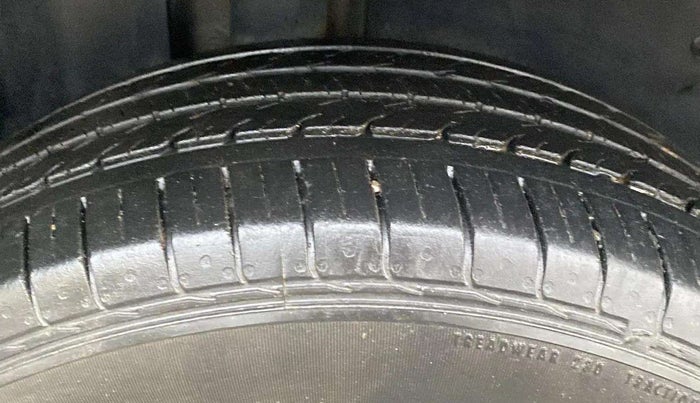 2021 MG HECTOR SUPER 1.5 PETROL, Petrol, Manual, 24,711 km, Left Front Tyre Tread