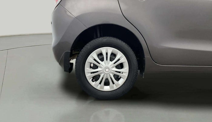 2017 Maruti Baleno DELTA PETROL 1.2, Petrol, Manual, 45,385 km, Right Rear Wheel