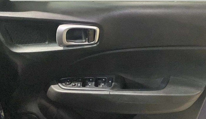 2020 Hyundai VENUE SX PLUS 1.0 TURBO DCT, Petrol, Automatic, 41,380 km, Driver Side Door Panels Control