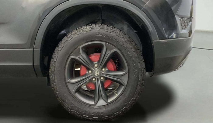 2020 Tata Harrier XT PLUS 2.0L KRYOTEC DARK EDITON, Diesel, Manual, 52,090 km, Left Rear Wheel
