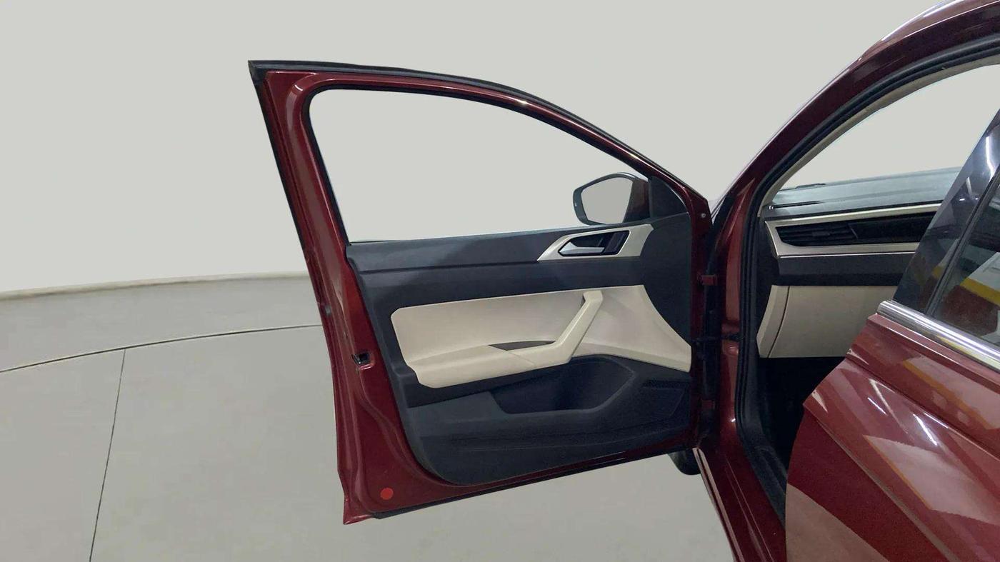 2023 Volkswagen VIRTUS TOPLINE TSI 1.0 MT, Petrol, Manual, 75,073 km, LHS Front Door