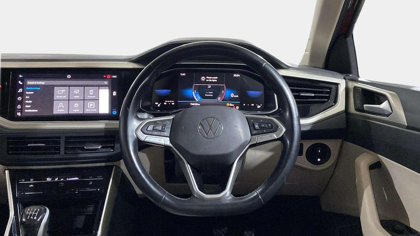 2023 Volkswagen VIRTUS TOPLINE TSI 1.0 MT, Petrol, Manual, 75,073 km, Steering Wheel Close Up