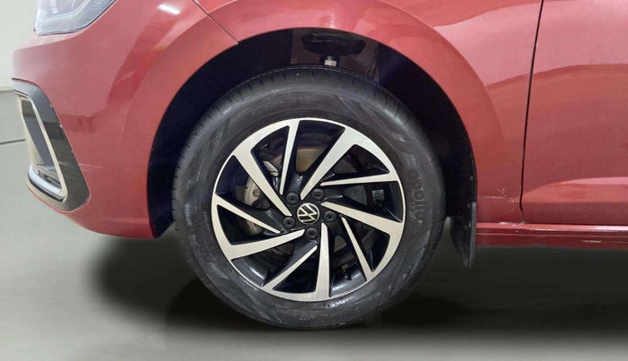 2023 Volkswagen VIRTUS TOPLINE TSI 1.0 MT, Petrol, Manual, 74,818 km, Left Front Wheel