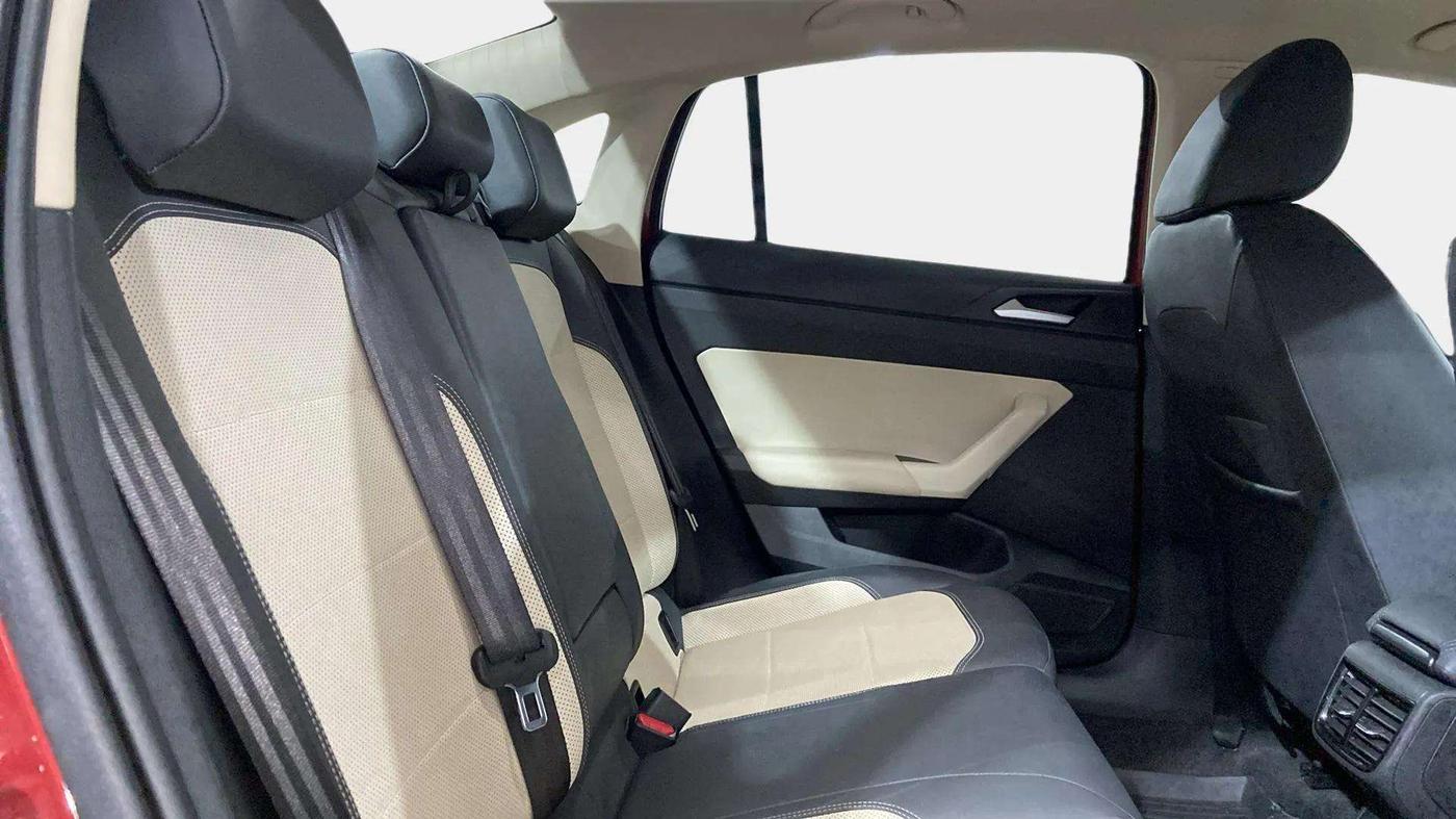 2023 Volkswagen VIRTUS TOPLINE TSI 1.0 MT, Petrol, Manual, 75,073 km, Right Side Rear Door Cabin
