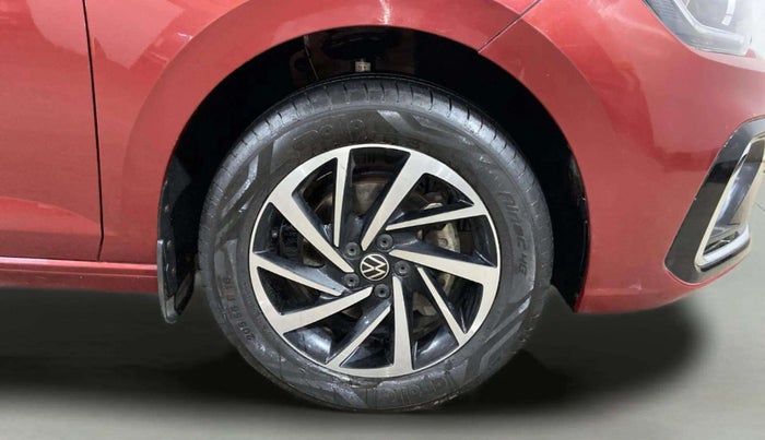 2023 Volkswagen VIRTUS TOPLINE TSI 1.0 MT, Petrol, Manual, 74,818 km, Right Front Wheel