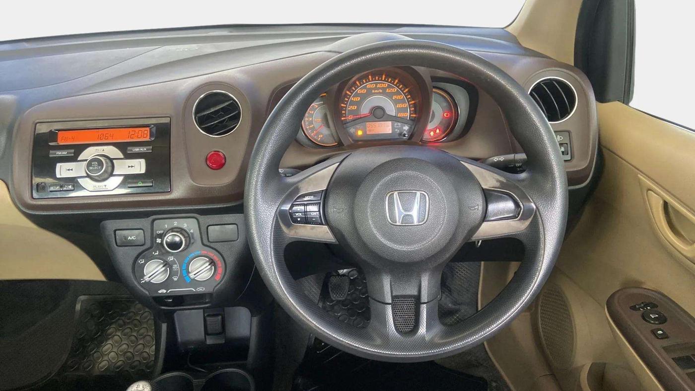 2014 Honda Amaze 1.5L I-DTEC S, Diesel, Manual, 55,193 km, Steering Wheel Close Up