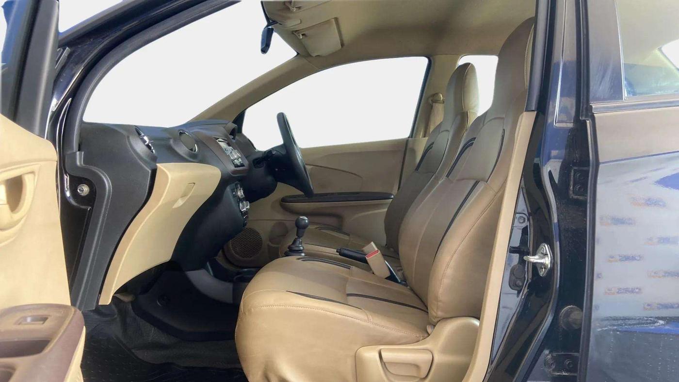 2014 Honda Amaze 1.5L I-DTEC S, Diesel, Manual, 55,193 km, Right Side Front Door Cabin