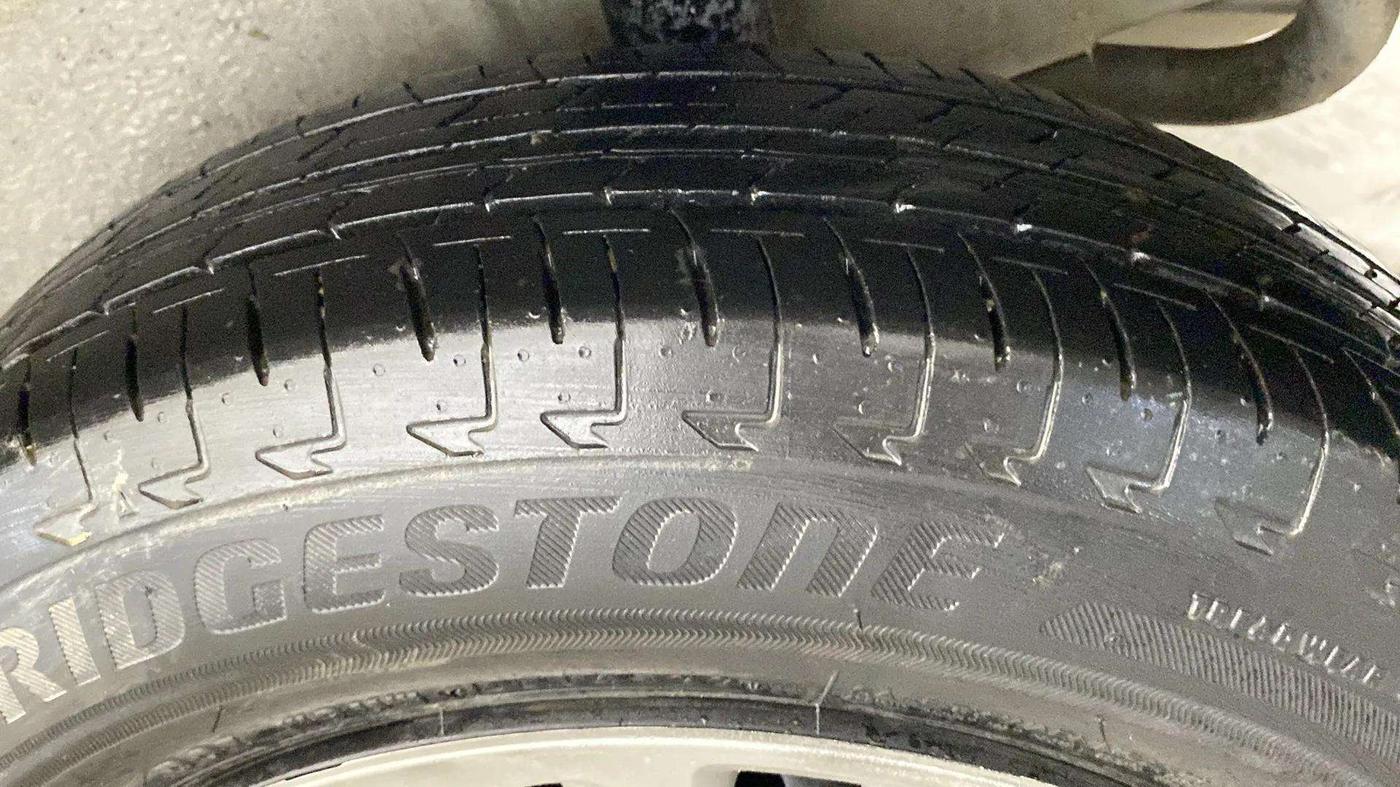 2023 Maruti Celerio ZXI AMT, Petrol, Automatic, 28,888 km, Right Rear Tyre Tread