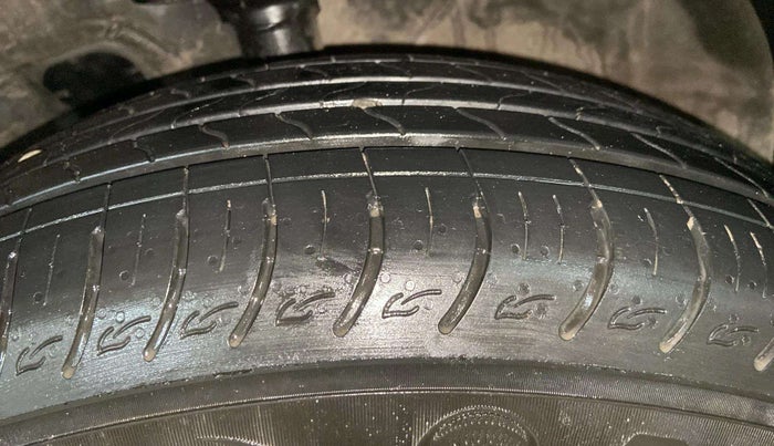 2018 Hyundai Creta E PLUS 1.6 PETROL, Petrol, Manual, 70,276 km, Left Front Tyre Tread