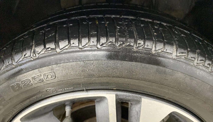 2021 Tata Tiago XZA PLUS PETROL, Petrol, Automatic, 42,057 km, Right Front Tyre Tread