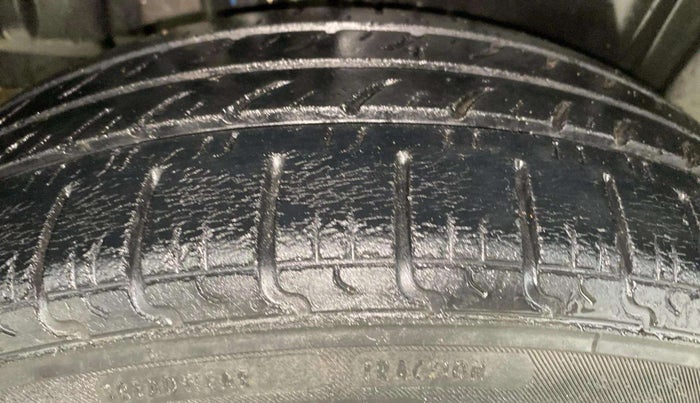 2020 Maruti Ertiga ZXI SHVS, Petrol, Manual, 52,668 km, Right Rear Tyre Tread