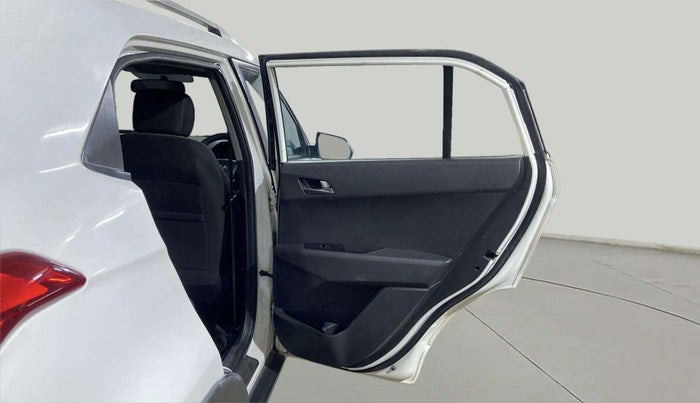 2016 Hyundai Creta SX PLUS AT 1.6 PETROL, Petrol, Automatic, 1,15,928 km, RHS Rear Door