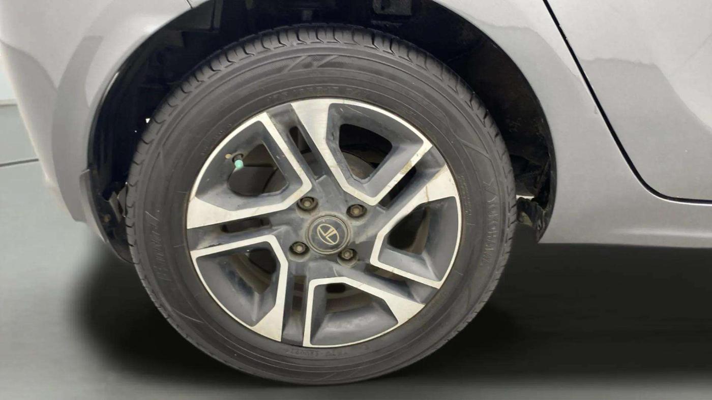 2020 Tata Tiago XZA PLUS PETROL, Petrol, Automatic, 57,090 km, Right Rear Wheel