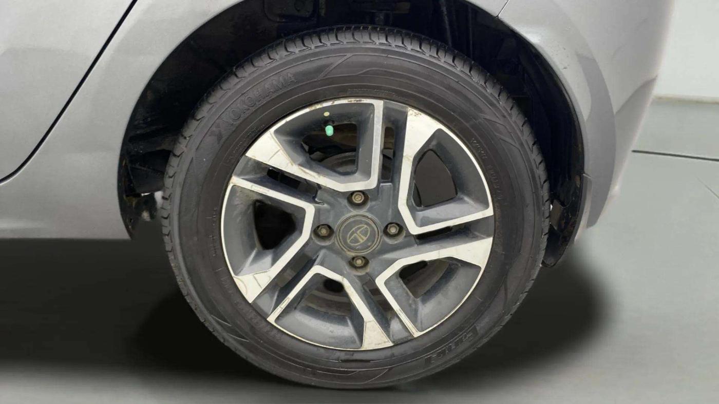 2020 Tata Tiago XZA PLUS PETROL, Petrol, Automatic, 57,090 km, Left Rear Wheel