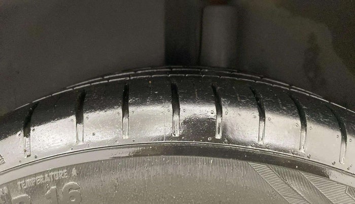 2019 Volkswagen Polo GT TSI AT, Petrol, Automatic, 35,499 km, Left Rear Tyre Tread