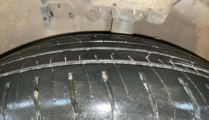 2021 Hyundai VENUE SX 1.0 TURBO, Petrol, Manual, 31,619 km, Left Front Tyre Tread
