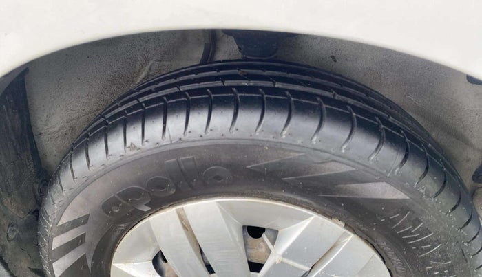 2017 Maruti Alto 800 LXI, Petrol, Manual, 39,364 km, Right Front Tyre Tread