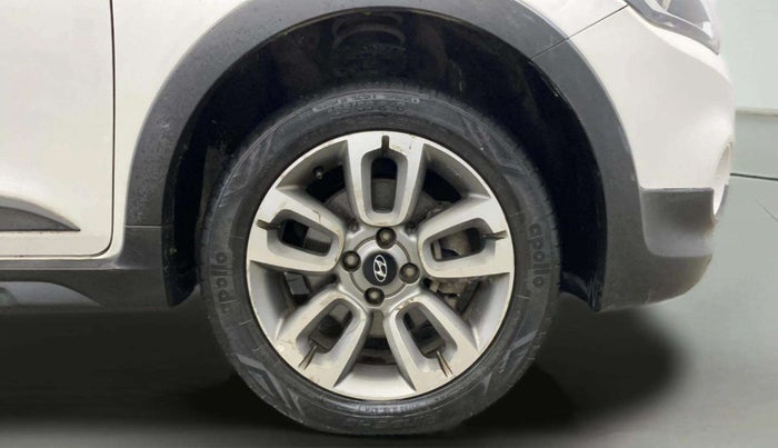 2015 Hyundai i20 Active 1.2 S, CNG, Manual, 91,513 km, Right Front Wheel