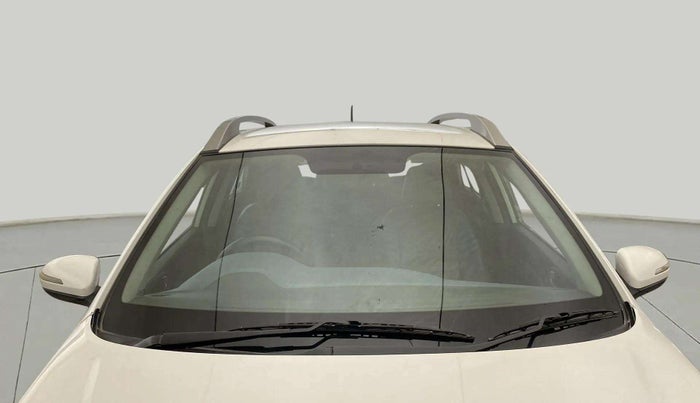 2015 Hyundai i20 Active 1.2 S, CNG, Manual, 91,513 km, Front Windshield