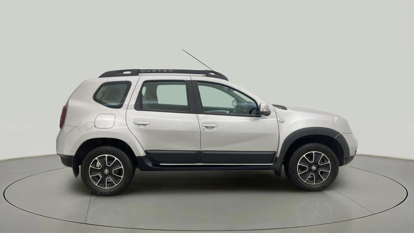 2019 Renault Duster RXS CVT, CNG, Automatic, 49,990 km, Right Side View