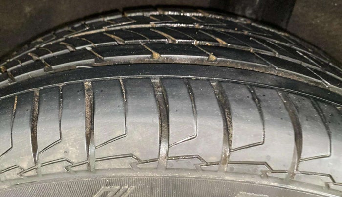 2019 Toyota Glanza V, Petrol, Manual, 69,052 km, Left Rear Tyre Tread